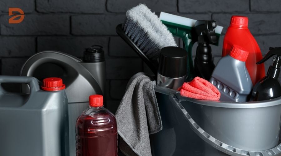 Car-cleaning-products-maintenance-kits