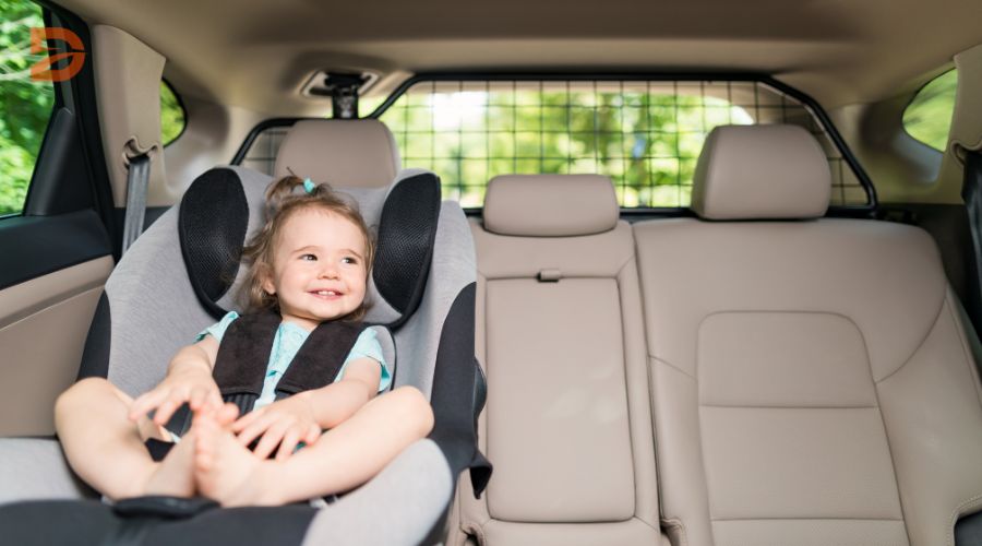 Child-safety-seats-family-protection