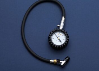 Digital-tire-pressure-gauges-maintenance
