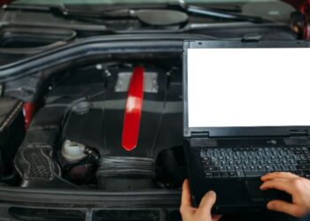 Engine-diagnostics-car-health-monitoring