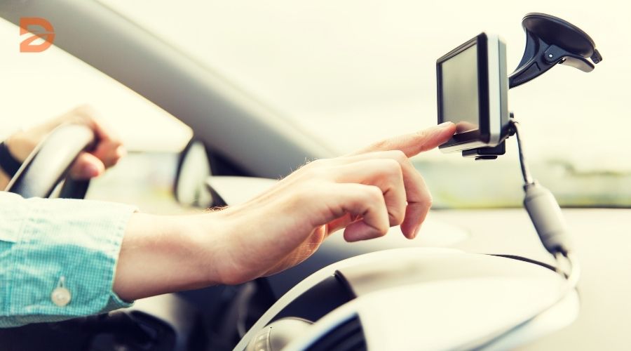 GPS-navigation-devices-driving-tech