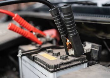 Main-everstart-battery
