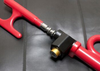 Steering-wheel-locks-vehicle-security